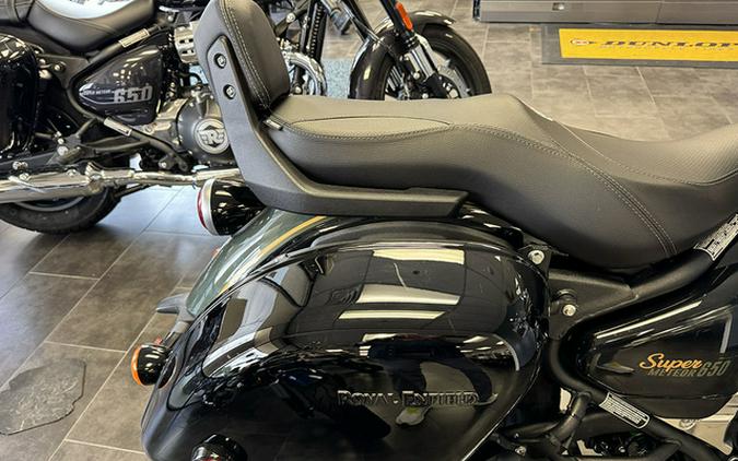 2024 Royal Enfield Super Meteor 650 Astral Green