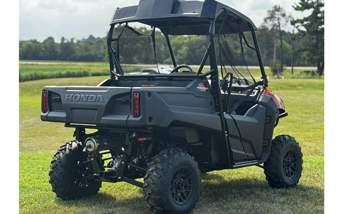 2026 Pioneer 700 Deluxe 4WD UTV - Honda