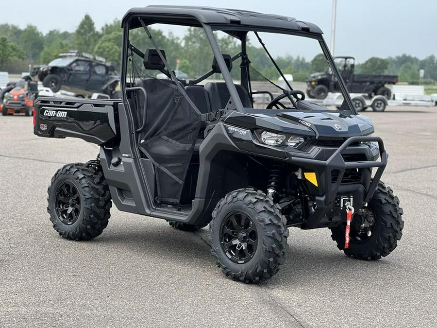 2023 Can-Am® Defender XT HD10