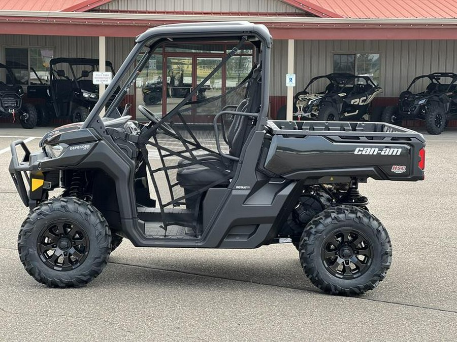 2023 Can-Am® Defender XT HD10