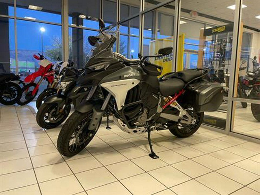 2021 Ducati Multistrada V4 S Travel & Radar Spoked Wheel