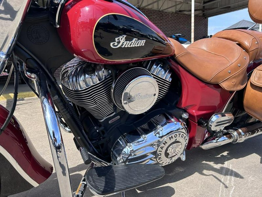 2015 Indian Motorcycle® Chief® Vintage Indian Red / Thunder Black