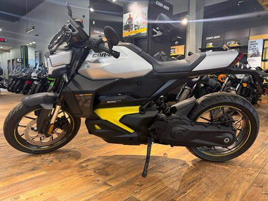 2025 Can-Am Pulse '73