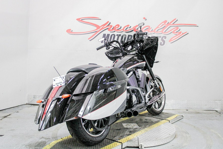 2015 Victory Magnum™