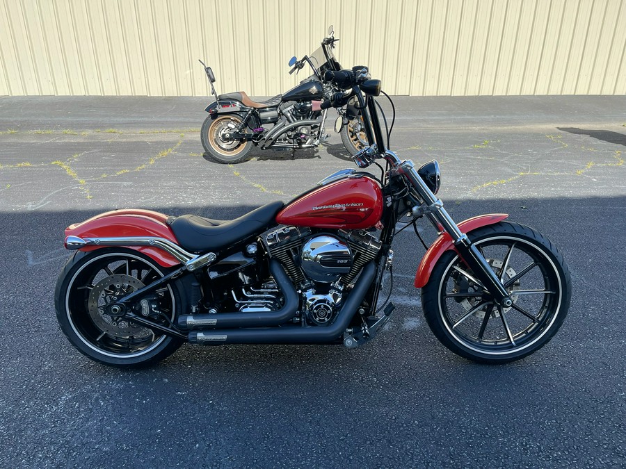 2016 Harley-Davidson Breakout®