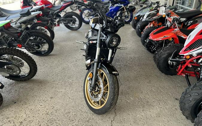 2025 Yamaha XSR 700