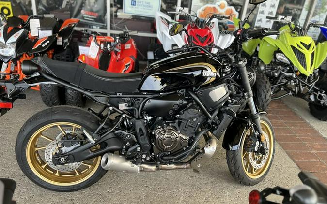 2025 Yamaha XSR 700