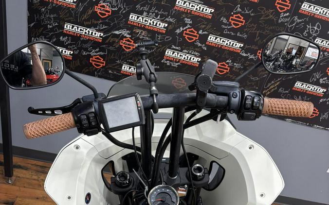 2018 Harley-Davidson Fat Bob BNVL SALT DENIM