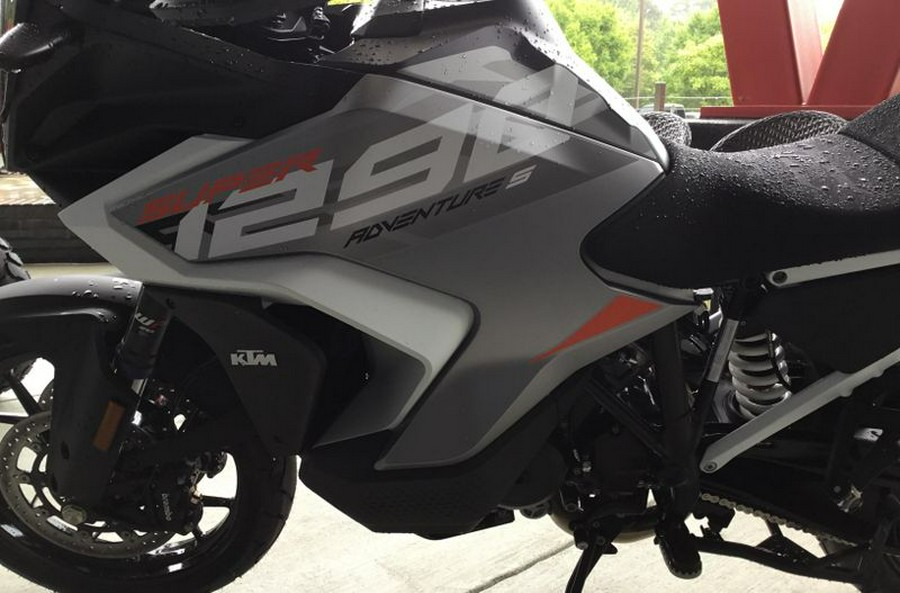 New 2024 KTM 1290 SA S