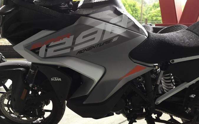 New 2024 KTM 1290 SA S