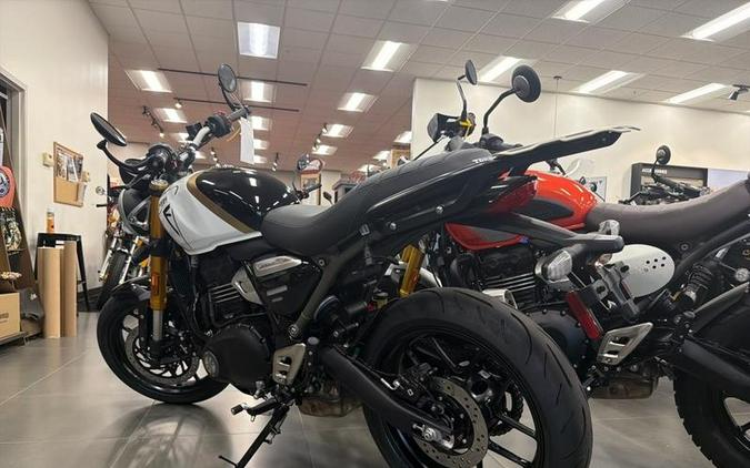 2026 Triumph Speed 400 Phantom Black/Storm Grey