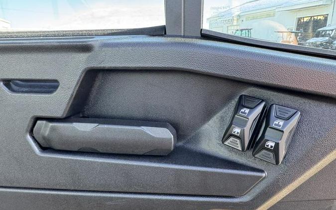 2026 Can-Am® Defender DPS CAB HD9 Compass Green