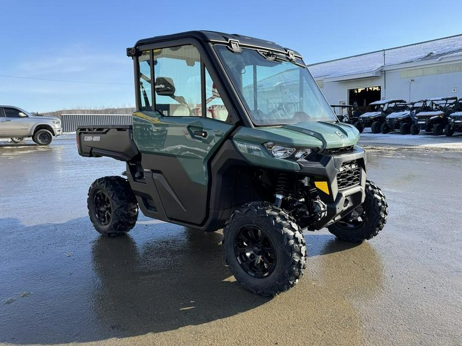 2026 Can-Am® Defender DPS CAB HD9 Compass Green