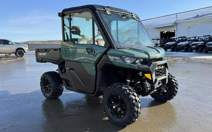 2026 Can-Am® Defender DPS CAB HD9 Compass Green