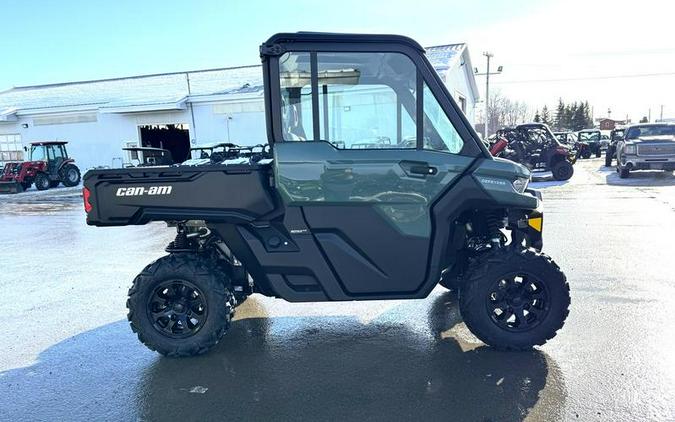 2026 Can-Am® Defender DPS CAB HD9 Compass Green