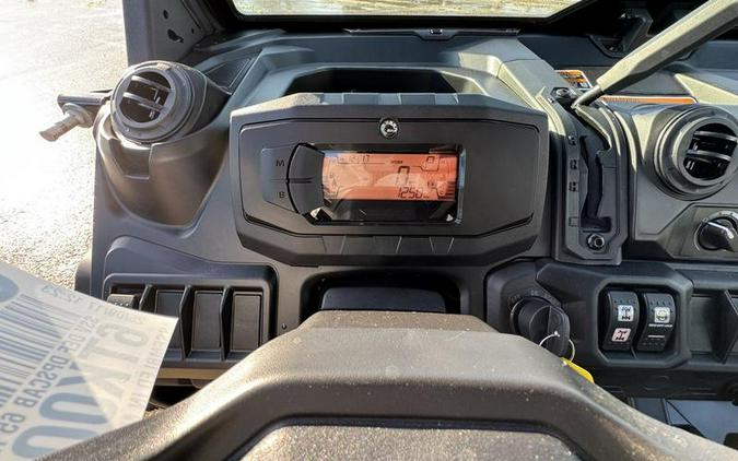 2026 Can-Am® Defender DPS CAB HD9 Compass Green