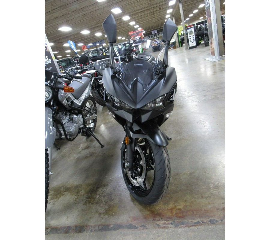 2026 Kawasaki Ninja® 500 Metallic Flat Spark Black