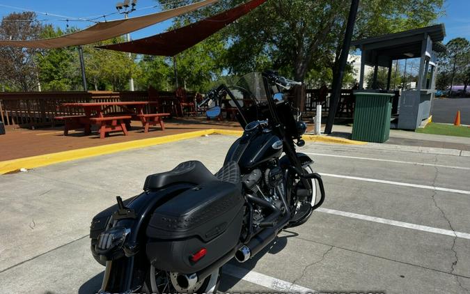 2024 Harley-Davidson® Heritage Classic 114