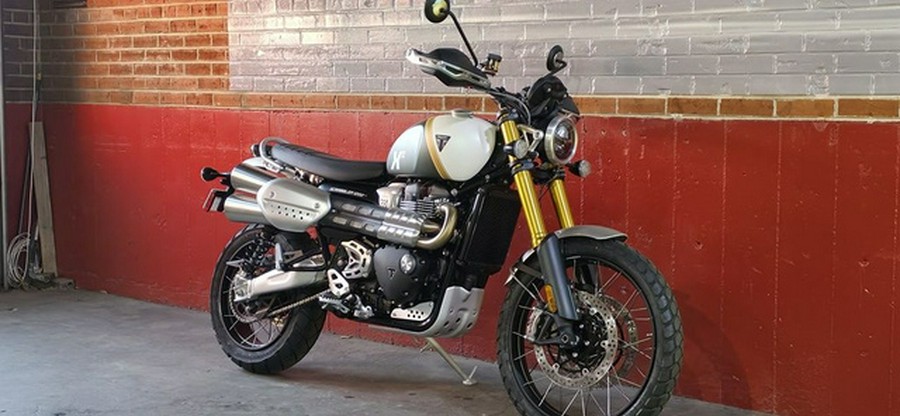 2026 Triumph Scrambler 1200 XE Matte Khaki Green