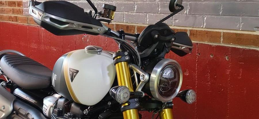 2026 Triumph Scrambler 1200 XE Matte Khaki Green