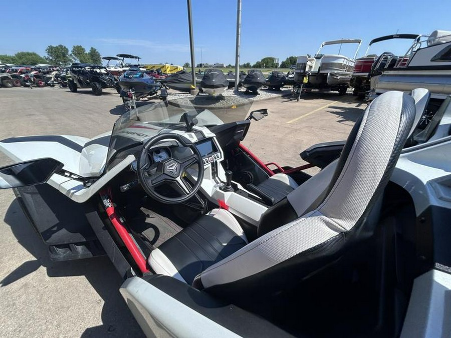 2016 Polaris Slingshot® Reverse Trike SL