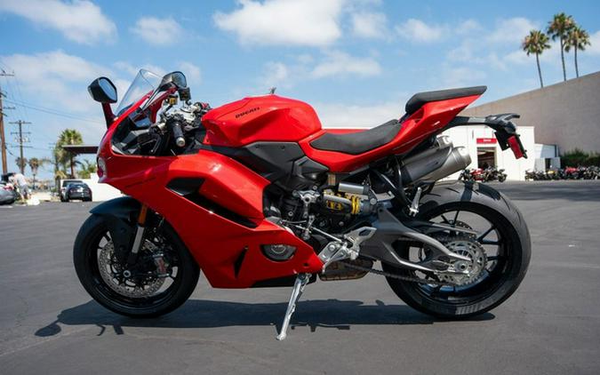 2026 Ducati Panigale V2