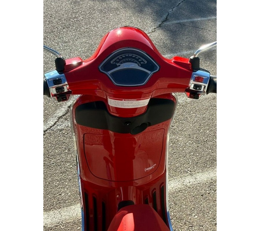 2025 Vespa Primavera 150 Red