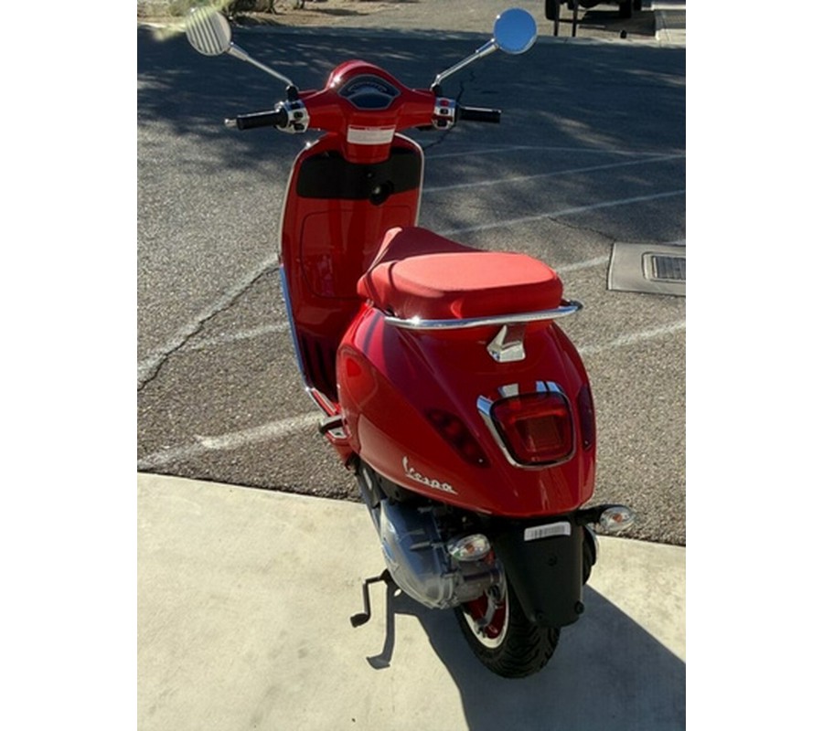 2025 Vespa Primavera 150 Red