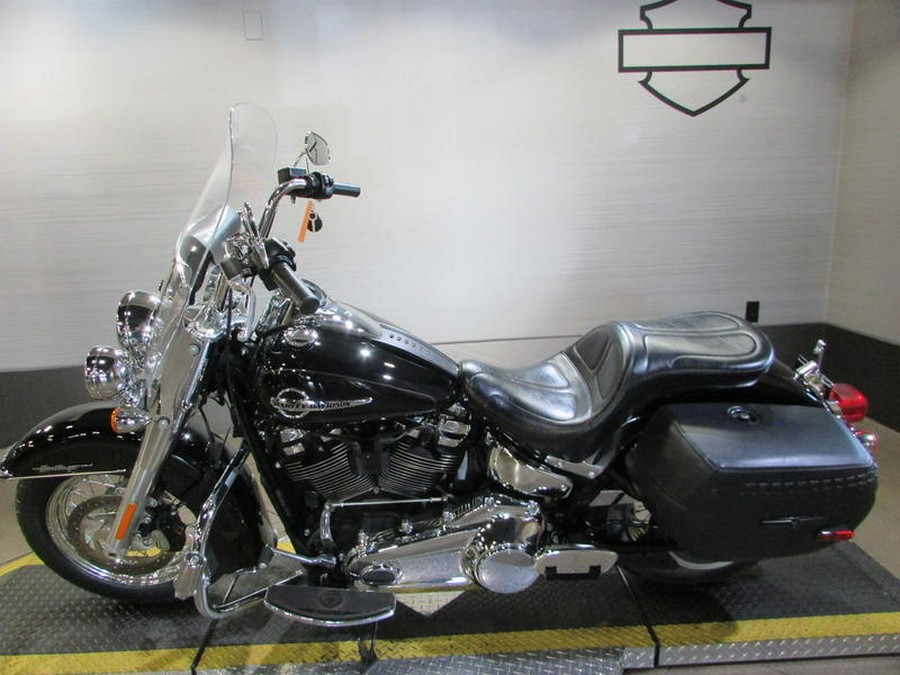 2020 Harley-Davidson® FLHC - Softail® Heritage Classic