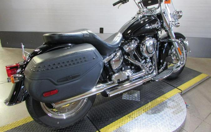 2020 Harley-Davidson® FLHC - Softail® Heritage Classic