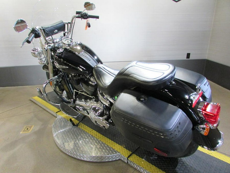 2020 Harley-Davidson® FLHC - Softail® Heritage Classic