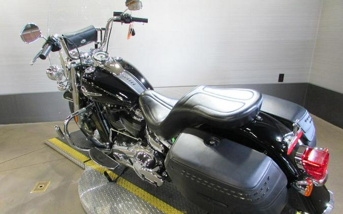 2020 Harley-Davidson® FLHC - Softail® Heritage Classic
