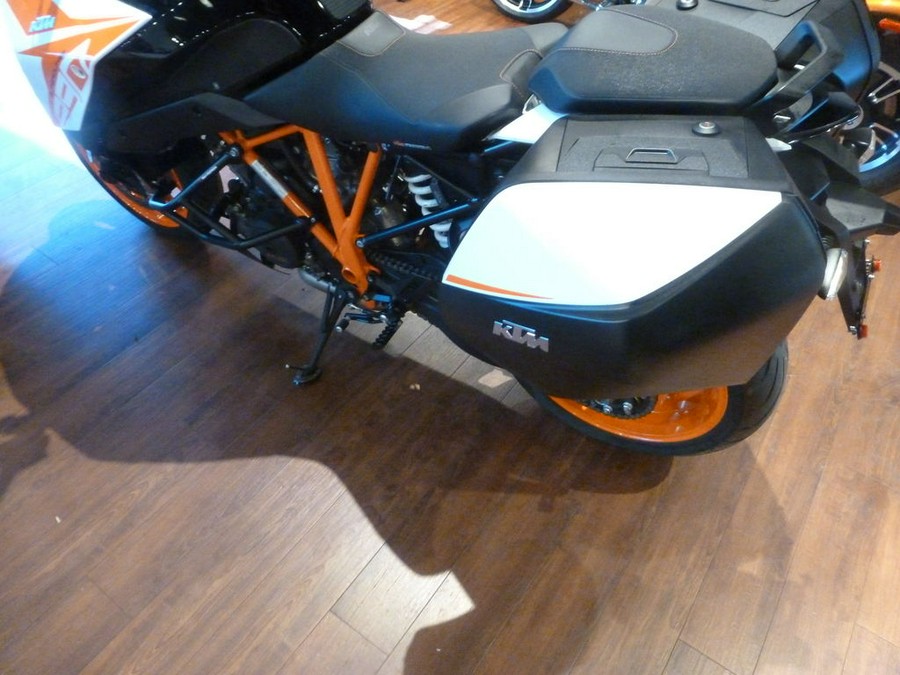 2019 KTM 1290 Super Duke GT