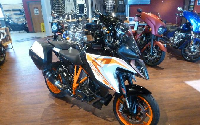 2019 KTM 1290 Super Duke GT