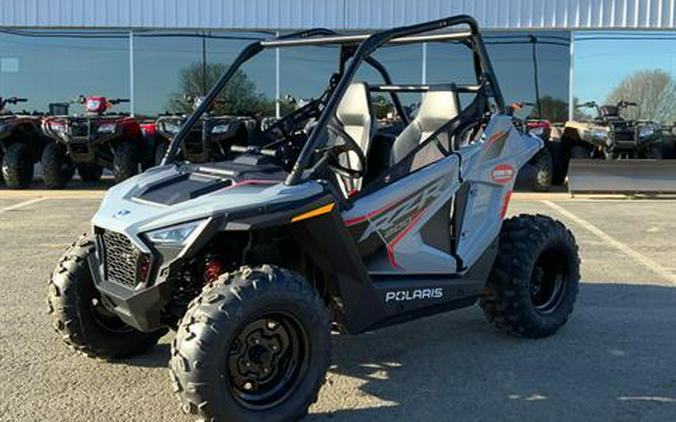 2024 Polaris RZR 200 EFI