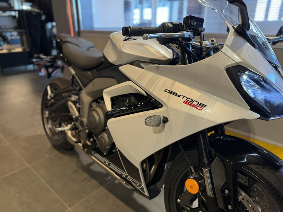 2025 Triumph Daytona 660