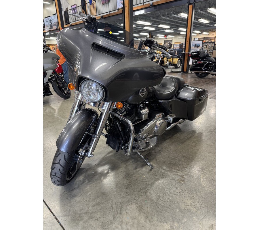 2017 Harley-Davidson Street Glide