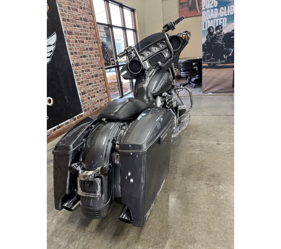 2017 Harley-Davidson Street Glide