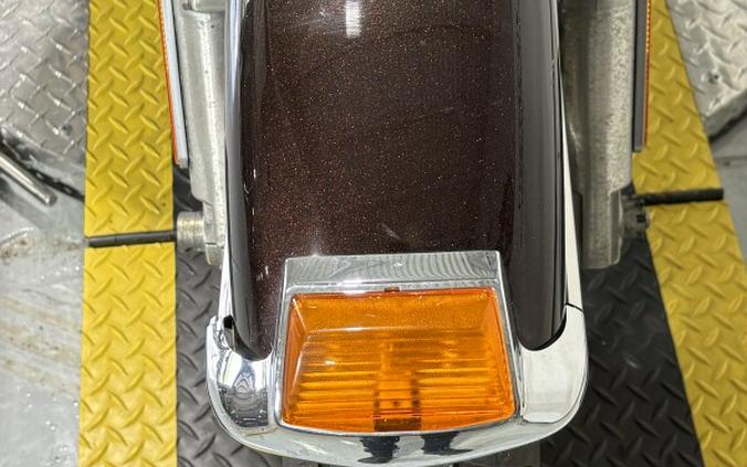 2011 Harley-Davidson® Tri Glide™ Ultra Classic® Two-Tone Merlot Sunglo/Vivid Black