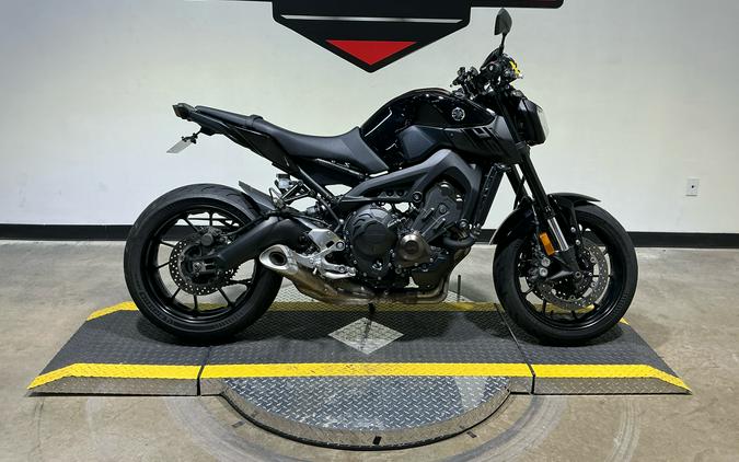2016 Yamaha FZ-09