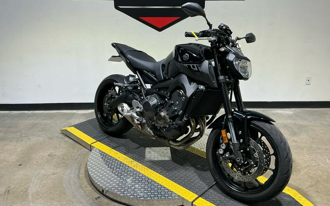 2016 Yamaha FZ-09