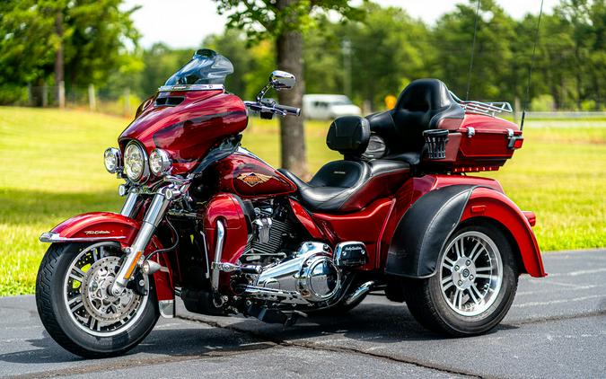 2023 Harley-Davidson® FLHTCUTGAN - Tri Glide® Ultra Anniversary Edition