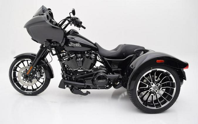 2024 Harley-Davidson® FLTRT - Road Glide® 3