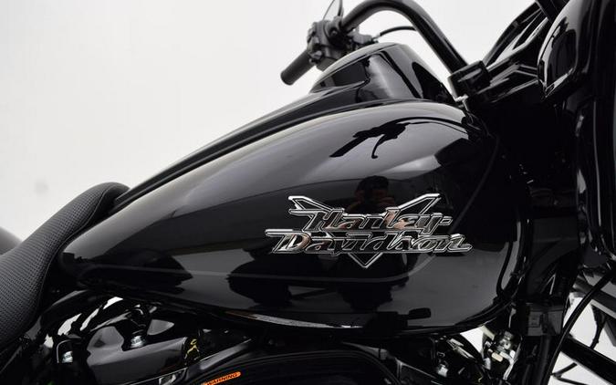 2024 Harley-Davidson® FLTRT - Road Glide® 3