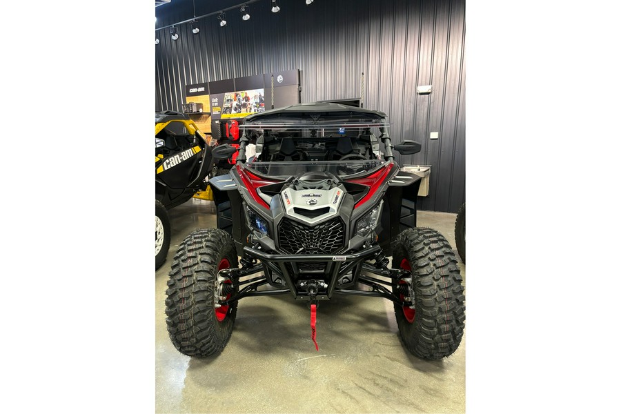 2025 Can-Am Defender MAX HD7