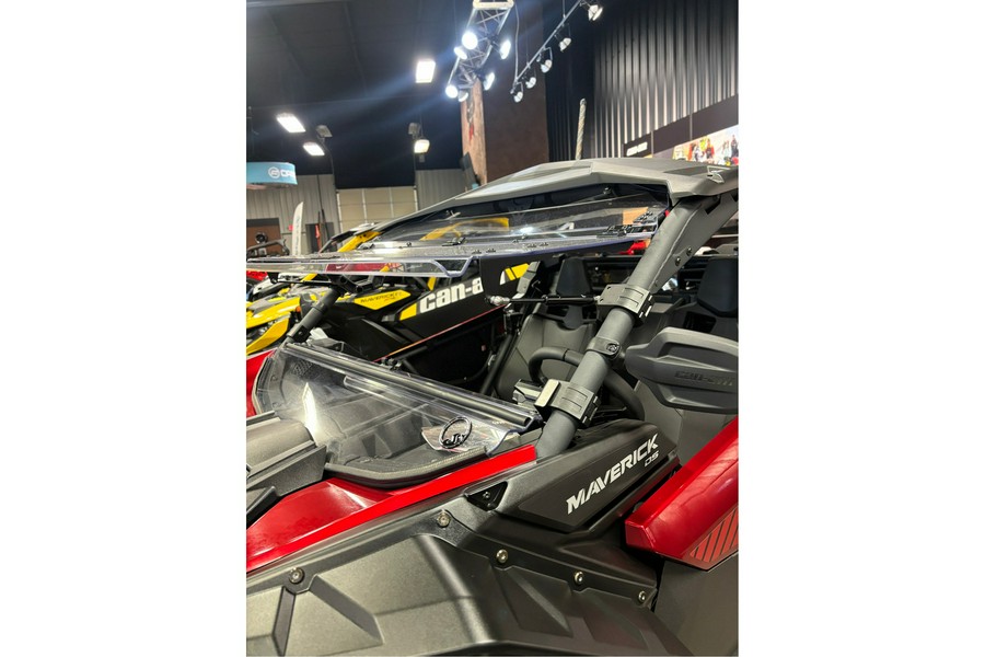 2025 Can-Am Defender MAX HD7