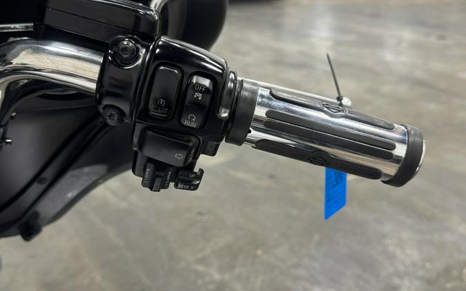 2013 HARLEY DAVIDSON ULTRA CLASSIC