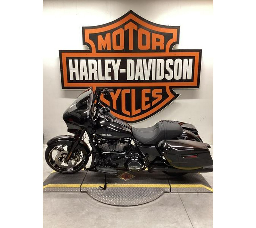 2024 Harley-Davidson® FLHX - Street Glide®