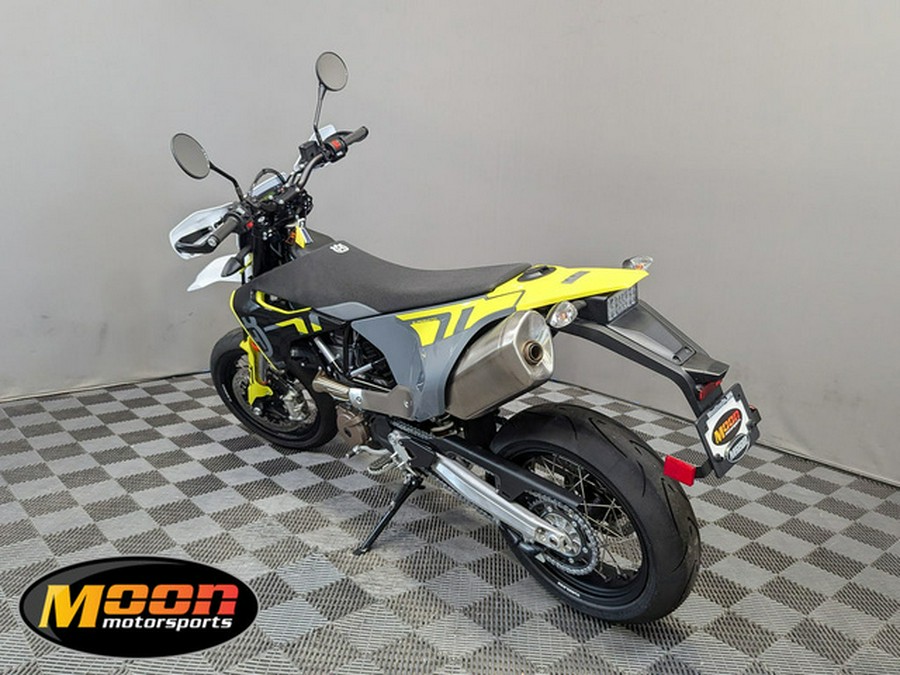 2024 Husqvarna 701 Supermoto