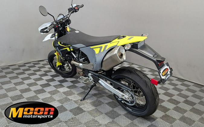 2024 Husqvarna 701 Supermoto